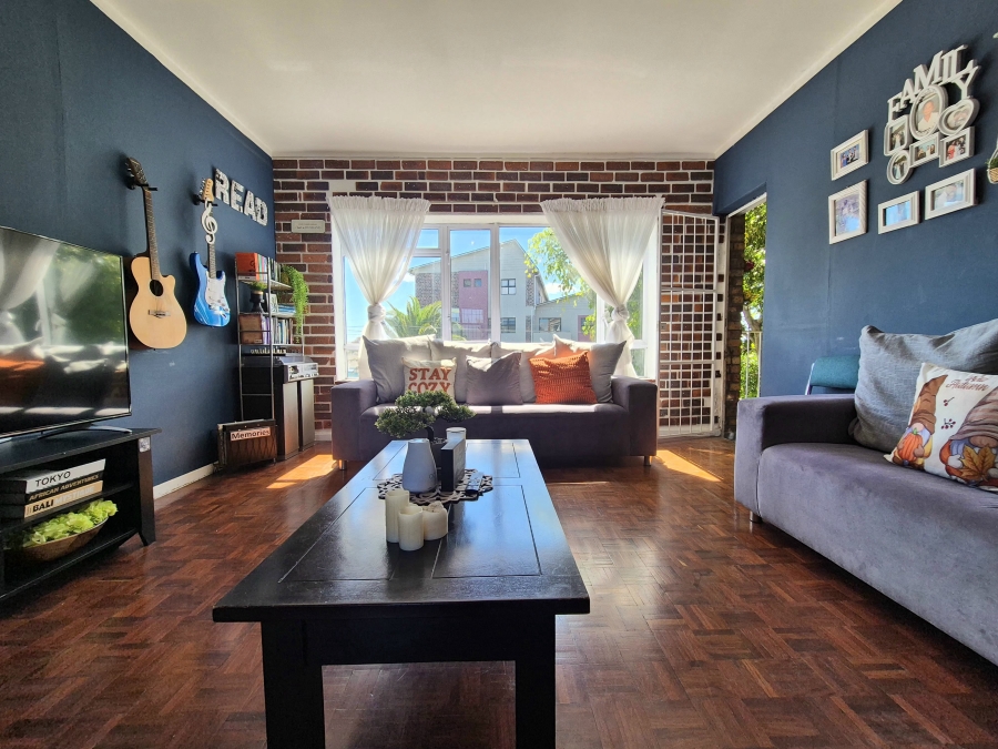 2 Bedroom Property for Sale in Claremont Western Cape